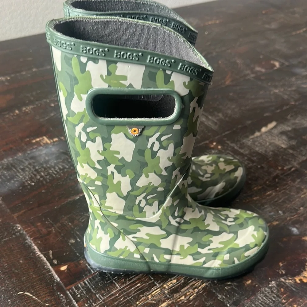 Bogs army camo Green and White Rain & Snow Boots